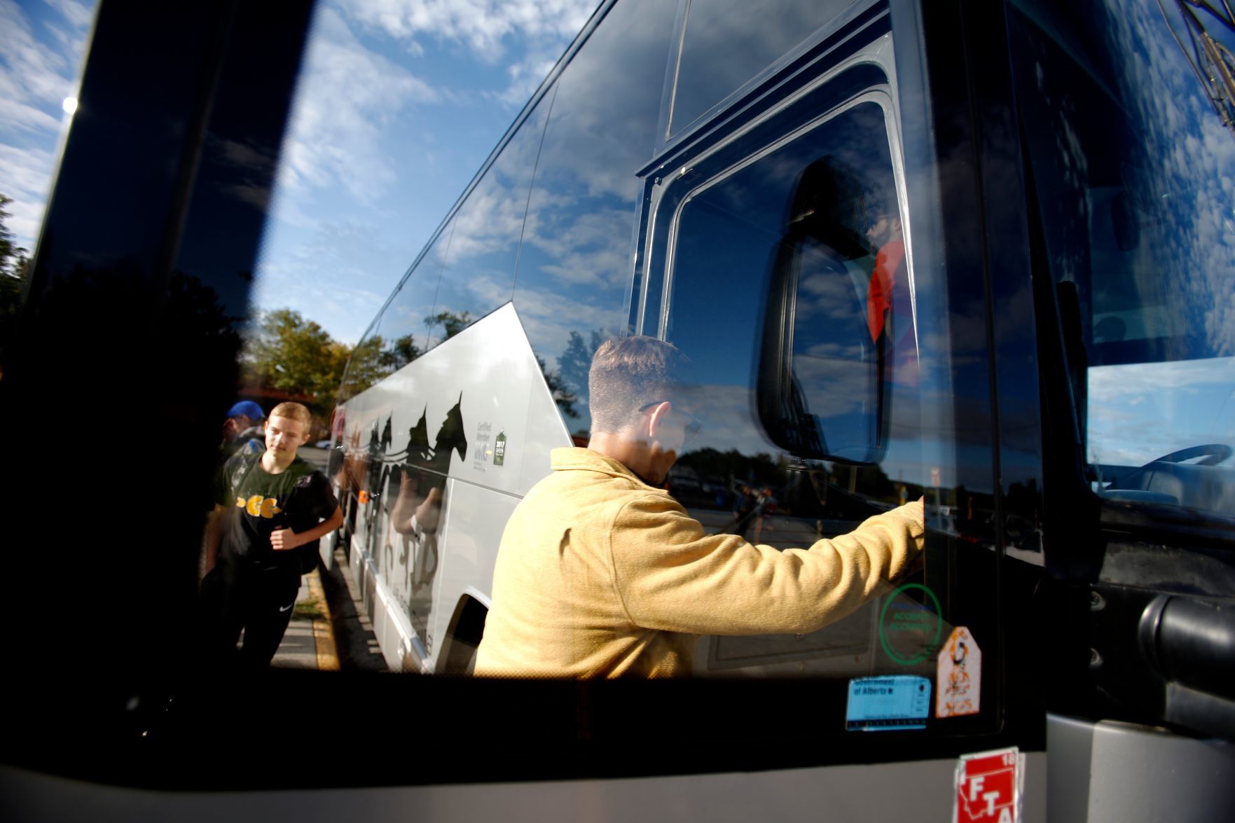 Cross Country bus